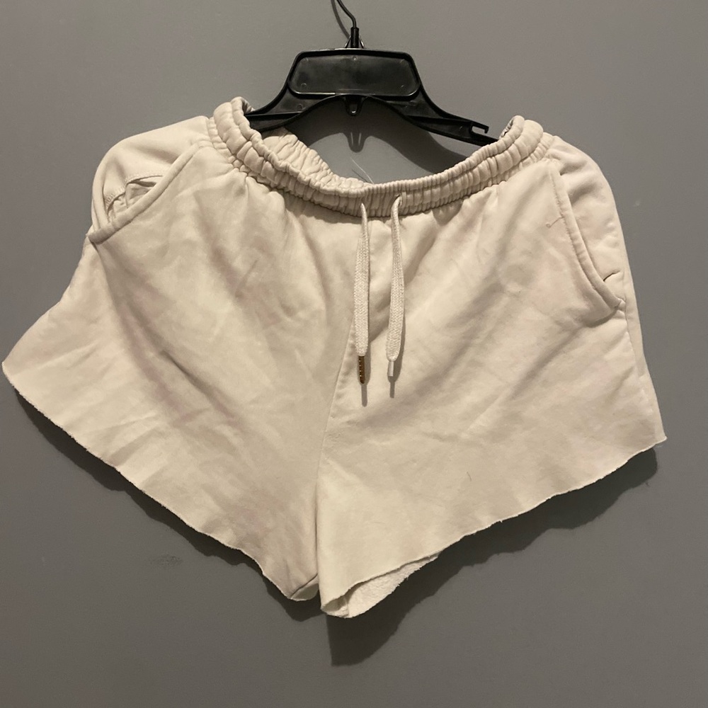 We Wore What pull on cut off sweat SHORTS‎ Off White size S